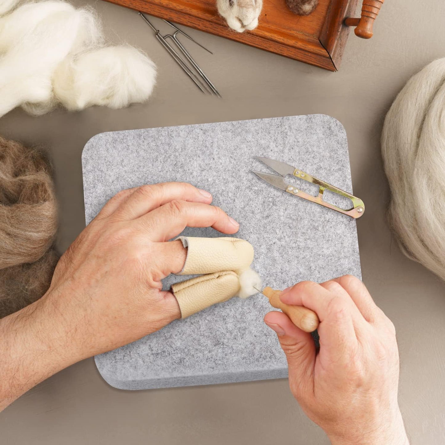 FCENDS Needle Felting Mat, 100% Natural Wool Needled Felting Pad, 6x6x1 inch Eco-Friendly Felting Block, Thick and Firm (6"x6")