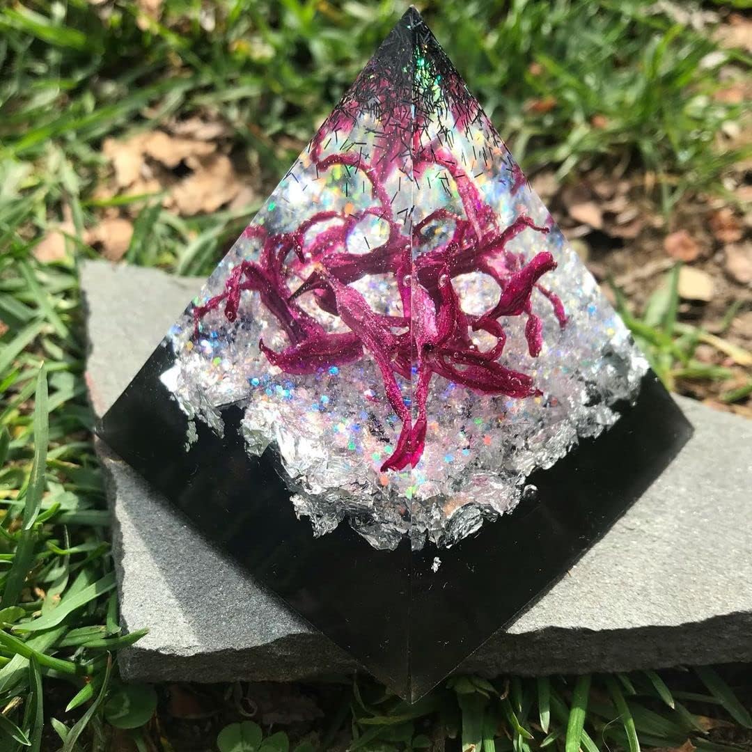 3 PCS Clear Pyramid Molds for Resin, 3Pcs 4.7''6''7.5'' Inner Large Pyramid Silicone Molds for Epoxy Resin + 1Pcs Plastic Frame, Pyramid Resin Mold Silicone Pyramid Mold for DIY