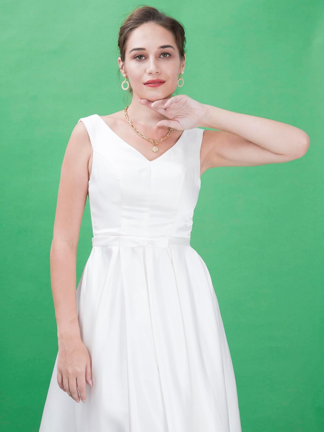 Seamless Photography Background Paper Roll, Green Photo Paper Backdrop for Photography, Video and Streaming (53''x16 'Stinger)