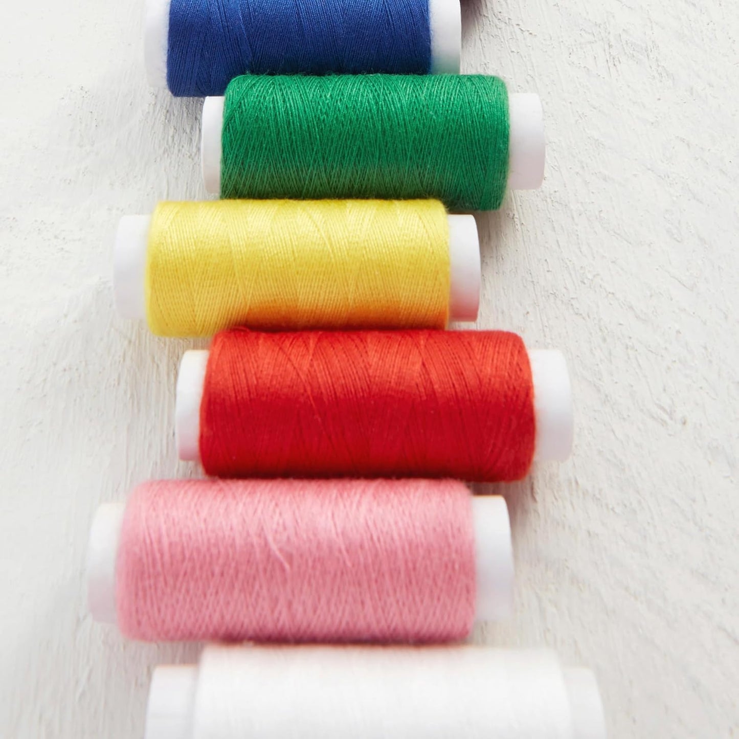 10 Colors Serger Sewing Thread - 10 Cones Threads of 500 Yards Each Spool | Sewing Clips Quilting Materials Sewing Machines for Beginners and Heavy-Duty Sewing Machine Threads | Lace Yarn, Ribbon Yarn