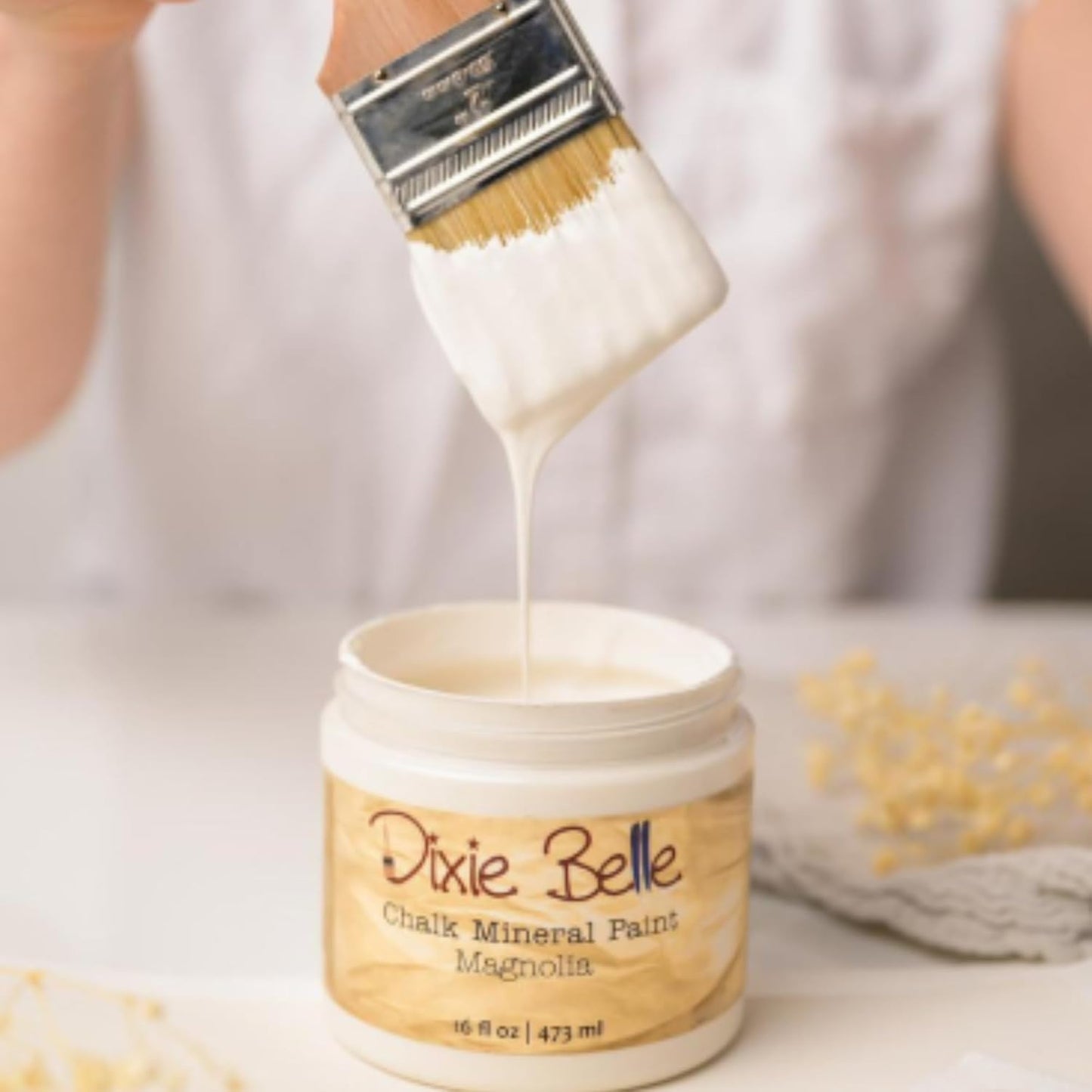 Dixie Belle Paint Company Chalk Finish Furniture Paint – Magnolia (32oz) – Matte Chic Chalk Mineral DIY Furniture Paint