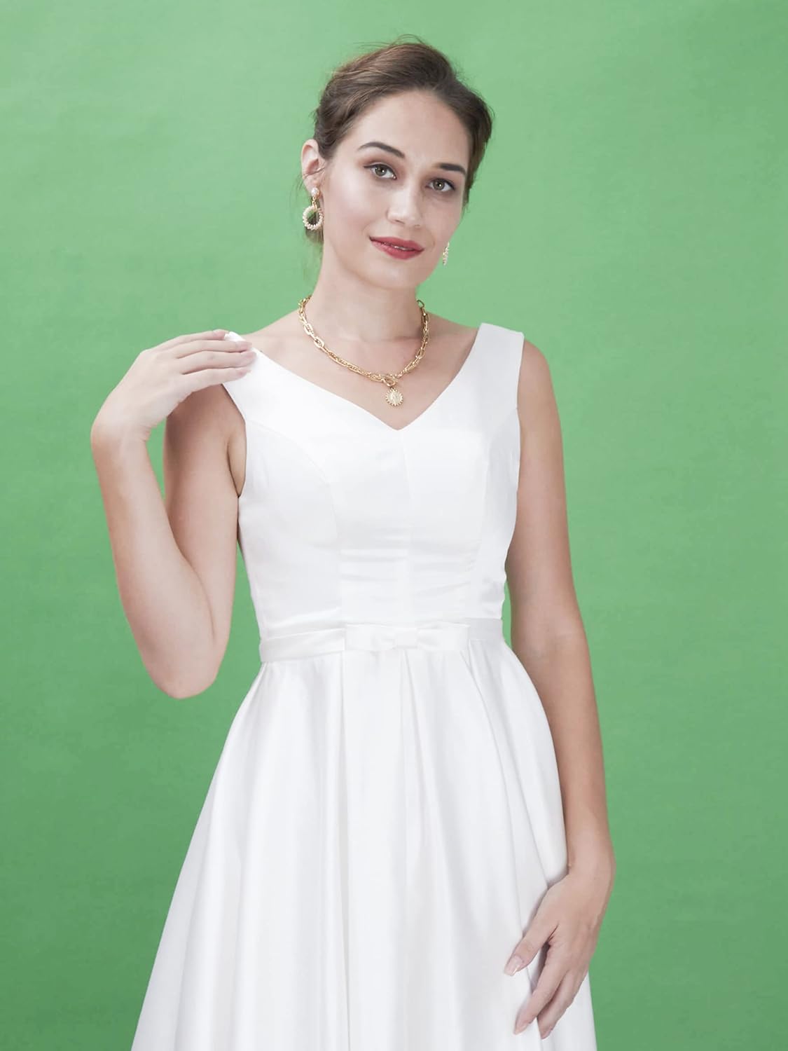 Seamless Photography Background Paper Roll, Green Photo Paper Backdrop for Photography, Video and Streaming (53''x16 'Stinger)