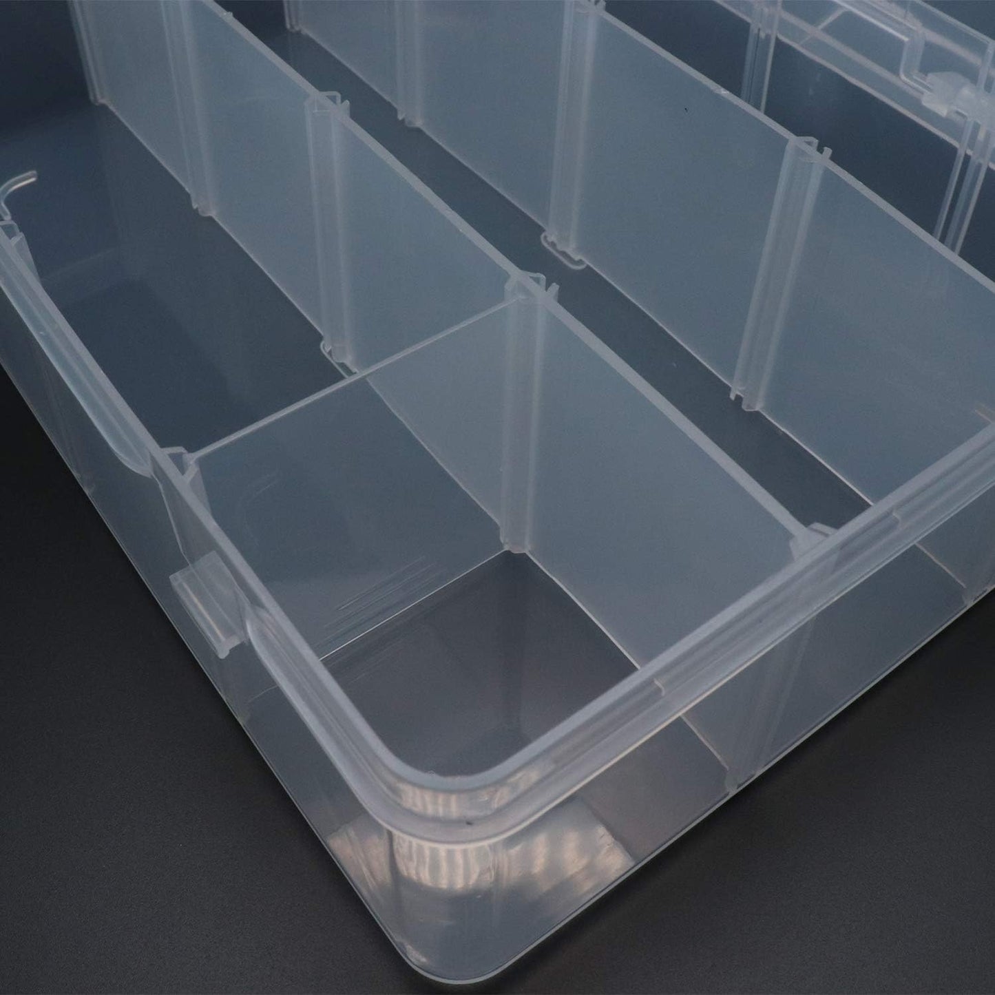 Xiaoyztan Clear Plastic Organizer, 12 Grids with Adjustable Dividers, Jewelry Box Bead Storage Container for Small Parts, Fishing Tackle, DIY Crafts, and Earrings