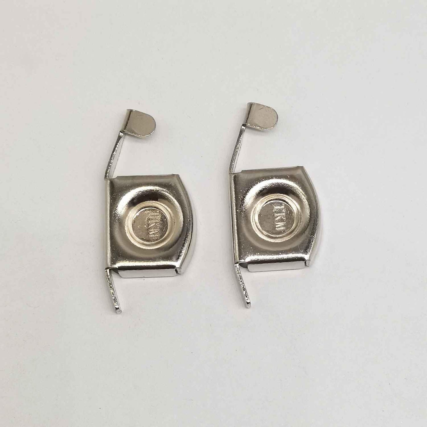 HONEYSEW 2PCS Magnetic Seam Guide for Sewing Machine Guide Magnets, Anti-Slip Grip - for Any Width Seam, Straight & Circle Line Tracks - Sewing Supplies for Beginners & Professionals (Style A)