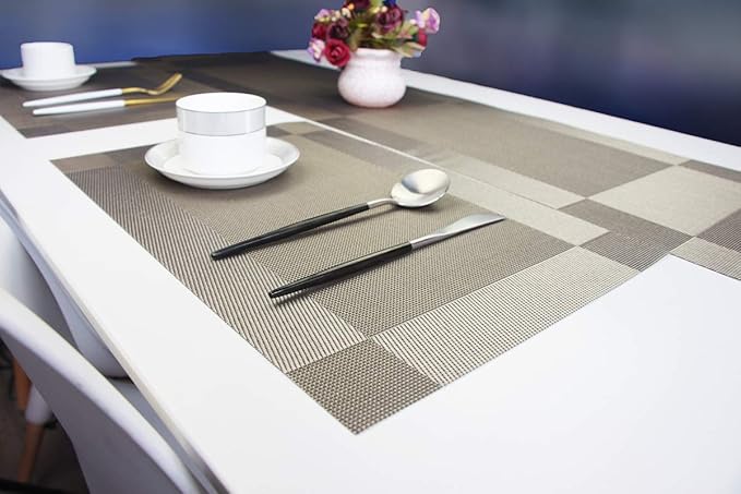 PIGCHCY Elegant Placemats with Matching Table Runner,Washable Placemats Crosswoven Vinyl Table mats Sets(6pcs Round Placemats+1pcs Table Runner,Grey Silver)