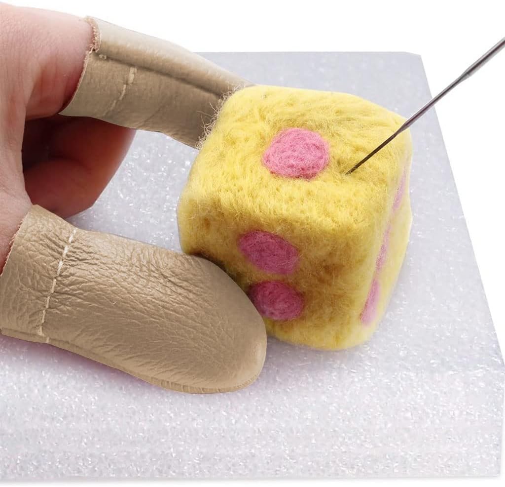 Needle Felting Kit, Wool Felting Supplies, Needle Felting Tools with Felting Needles, Foam Mat, Wooden Handle, Scissors, Needle Felting Supplies for DIY Felting Wool Beginner Professional
