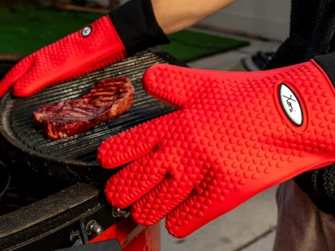 Xomi Premium Silicone Heat and Fire Retardant BBQ & Baking Gloves.