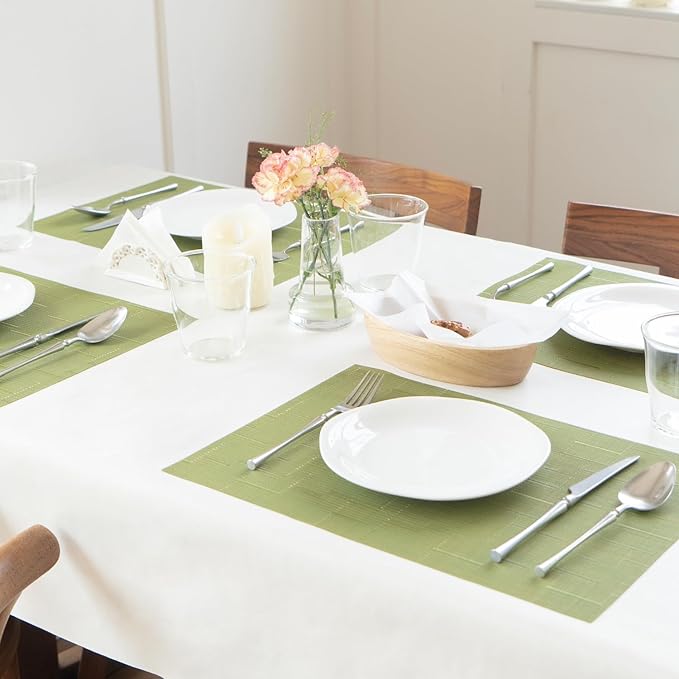 Placemats Set of 4 Vinyl/Plastic Woven Place Mats for Kitchen Table Indoor/Outdoor Washable Placemat Wipeable Dining Table Mats (Oliver Green,4)