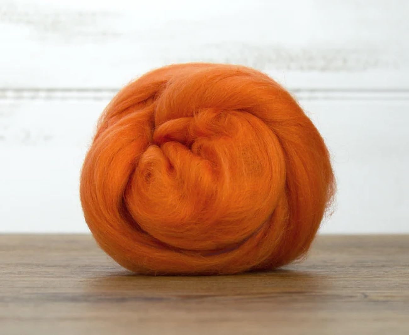 Revolution Fibers Merino Wool Combed Top | 1 lb Premium Wool Roving | 22 Micron, Best Merino Wool for Spinning, Tapestry, Needle Felting, Big Yarn Roving and Wall Hangings (Pumpkin)