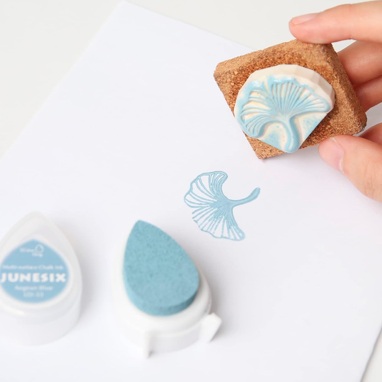 Stamp Pad,17 Colors Water Drop Pigment Ink Pads for Stamps,Scrapbooking Color Painting,Wood, Fabric and Paper Surface. Chalk Sticky Inks for Embossing Powder,(17 Pack)