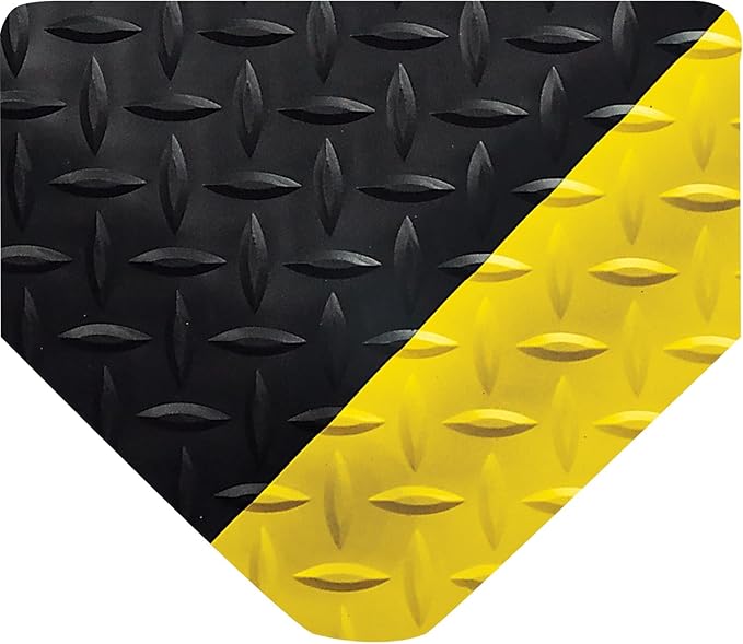 Wearwell Diamond-Plate Select Mat - Black/Yellow. Anti-Fatigue Workstation Mat. 2' W x 3' L x 9/16" Thickness. PVC Vinyl Surface with PVC Sponge. For Dry Industrial Use (495.916x2x3BYL)