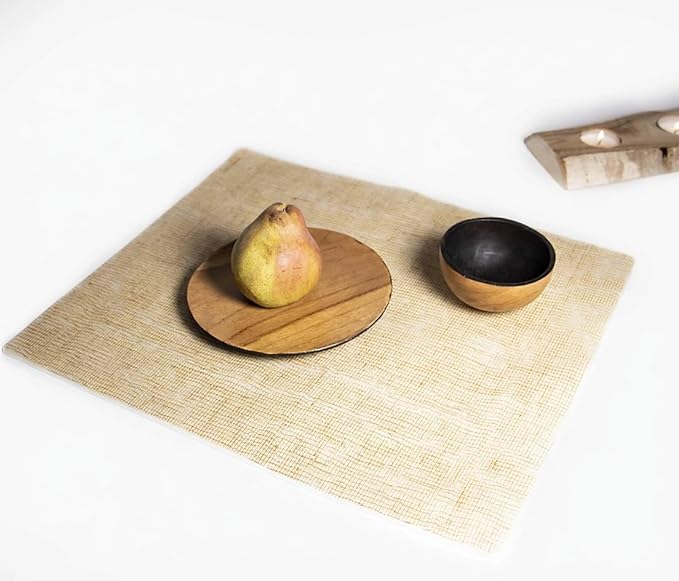 Modern Twist Placemat 100% Food-Grade Silicone, Oval, Waterproof and Reusable, Linen – Straw