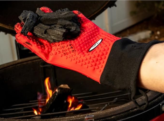 Xomi Premium Silicone Heat and Fire Retardant BBQ & Baking Gloves.
