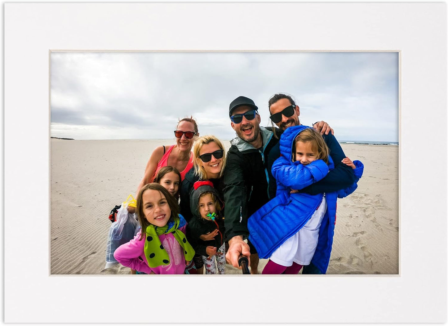 5.5x8.5 Mat for 8.5x11 Frame - Precut Mat Board Acid-Free White 5.5x8.5 Photo Matte For a 8.5x11 Picture Frame, Premium Matboard for Family Photos, Show Kits, Art, Picture Framing, Pack of 1 Mat