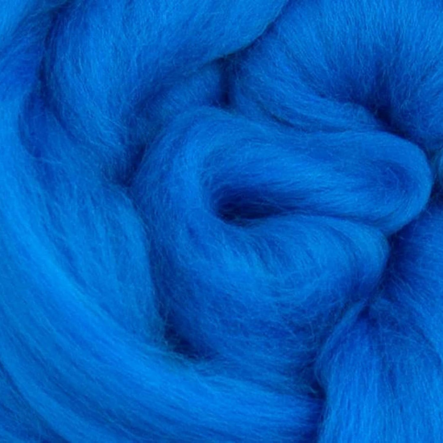 Revolution Fibers Merino Wool Combed Top | 1 lb Premium Wool Roving | 22 Micron, Best Merino Wool for Spinning, Tapestry, Needle Felting, Big Yarn Roving and Wall Hangings (Mediterranean Blue)