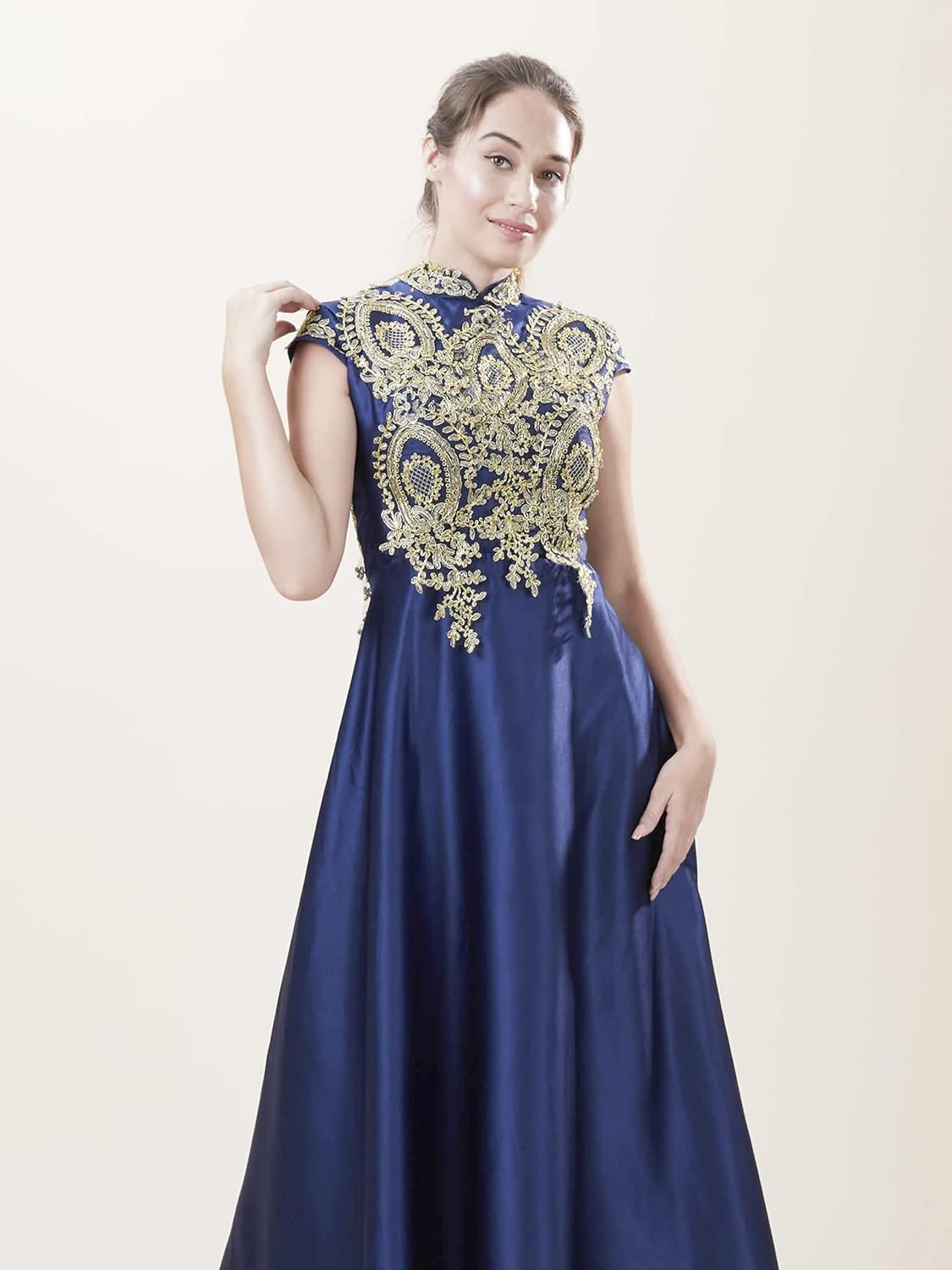 Seamless Photography Background Paper Roll, Cream Photo Paper Backdrop for Photography, Video and Streaming (107''x16' Ivorine)