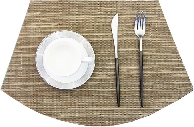 PIGCHCY Wedge Shaped Placemats for Dining Table Washable Vinyl Placemats Heat Resistant Table Mats Set of 4 (Beige)