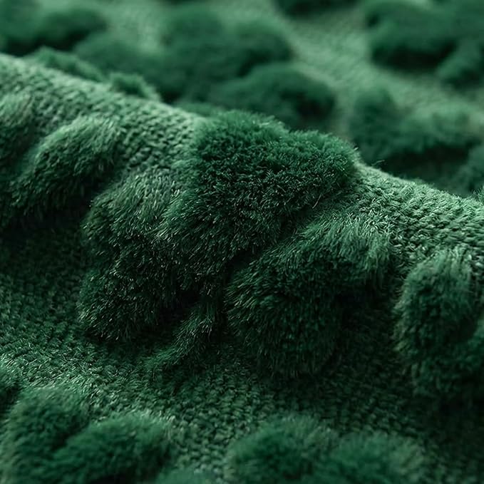 Artoid Mode Green Soft Plush Faux Fur Jacquard Heart Clover St. Patrick's Day Table Runner, Seasonal Kitchen Dining Table Decoration for Home Party Decor 13x120 Inch