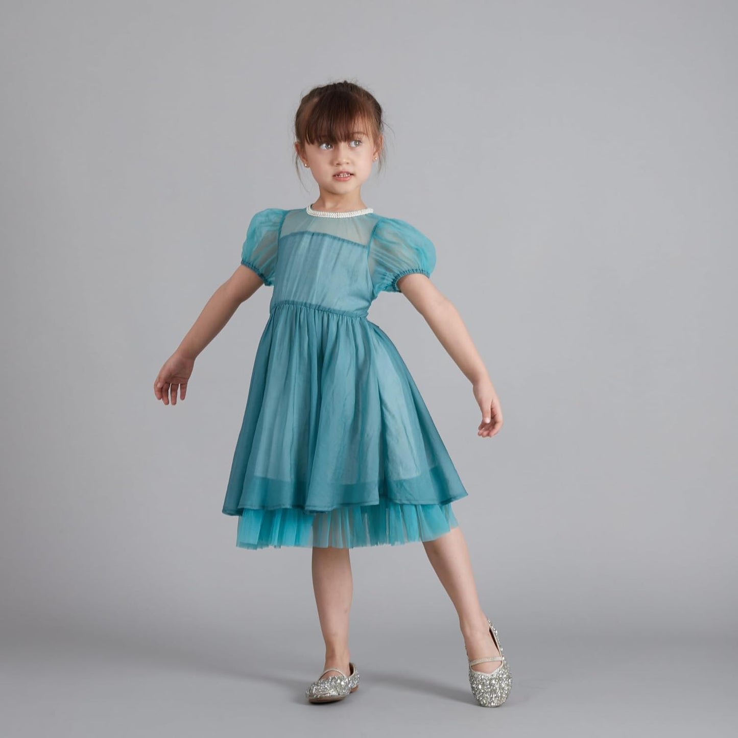 Seamless Photography Background Paper Roll, Blue Photo Paper Backdrop for Photography, Video and Streaming (Pursuit Grey, 82" x16')