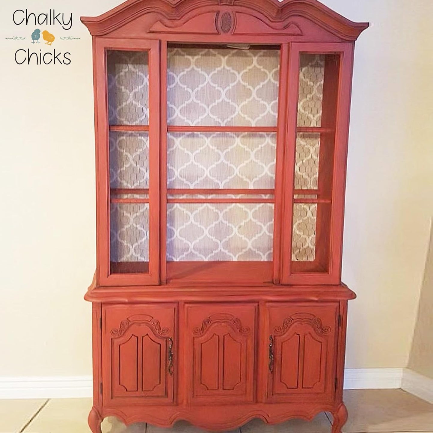 Chalky Chicks All-in-One Chalk Paint for Furniture or Cabinet - 4 Fl Oz - Matte Finish Emmy's Red (Orange Red) for Metal, Wood Furniture Paint - No Sanding All-in-One for Home Decor & Crafts, USA Made