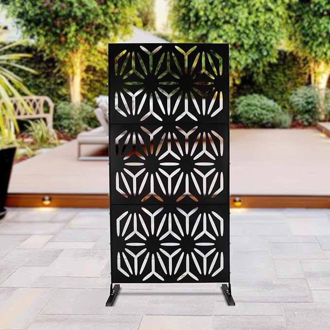 Metal Outdoor Privacy Screen with Stand,Freestanding Privacy Screen & Panels, Decorative Outdoor Divider with Stand Panels for Deck Patio Balcony (35.4 * 15.75 * 74.8in)