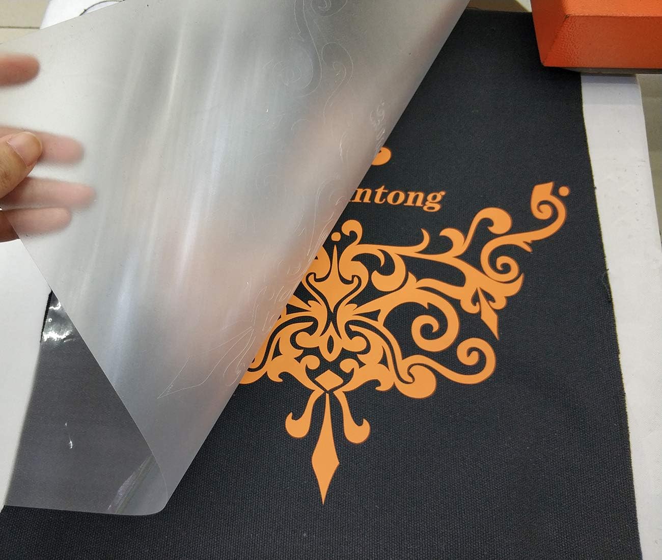 Guangyintong Heat Transfer Vinyl Orange HTV Rolls, 12" x 12ft Iron on Vinyl for T-Shirts, Matte Surface HTV for All Cutter Machine Easy to Cut & Weed for Heat Vinyl DIY Design