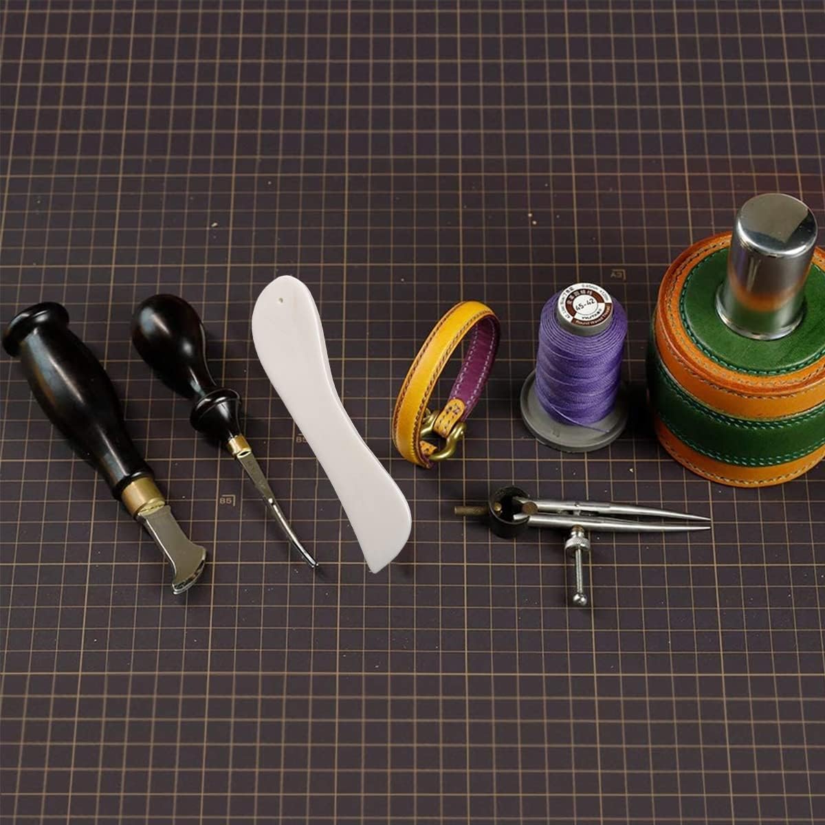 WUTA Premium Folder Paper Creaser Set Folding Scoring Burnishing Crafting Scrapbooking Tool for DIY Bookbinding and Paper Crafts (Straight Shape + Arc Shape)