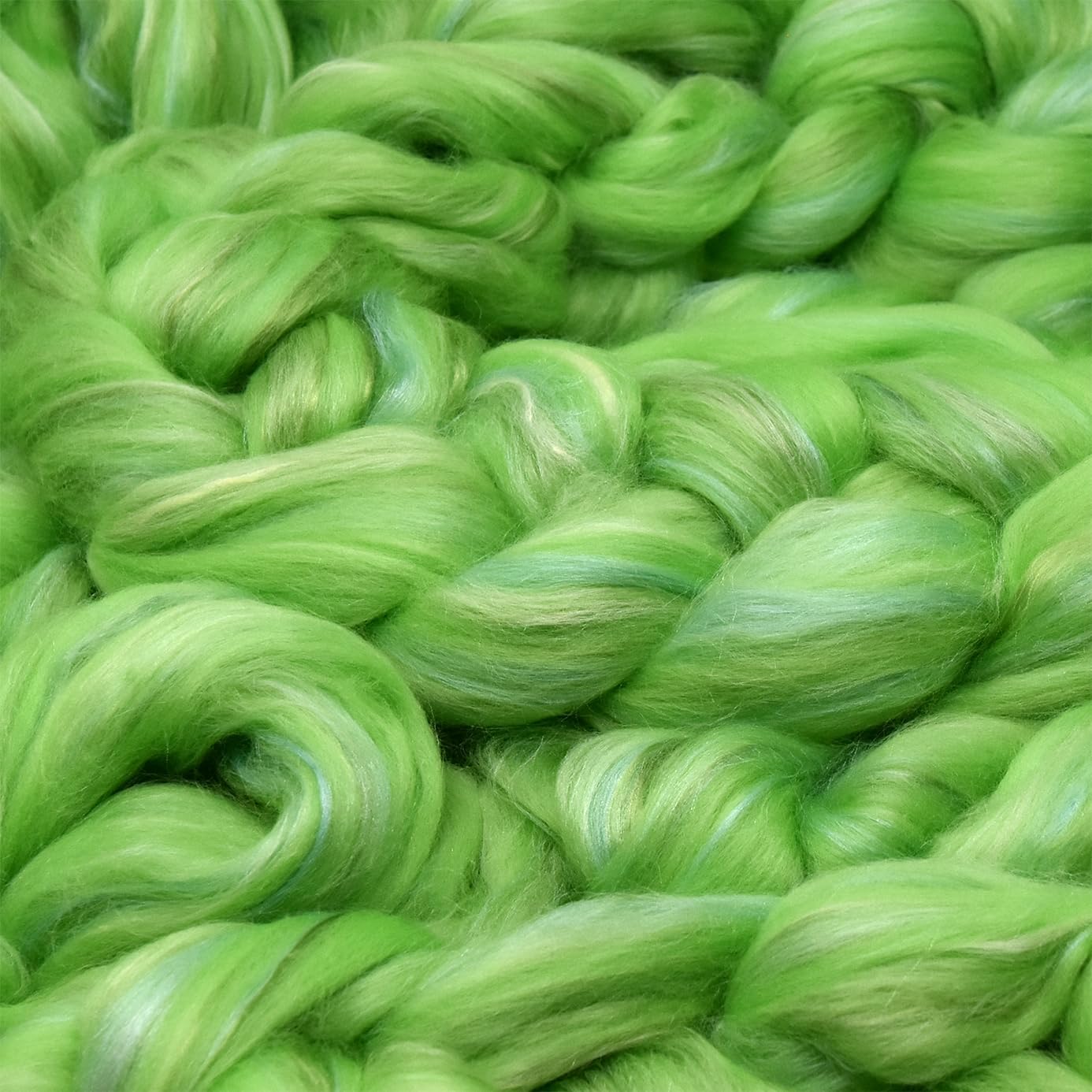 Merino Silk Luxe Tonal Designer Blend. Superfine Merino, Mulberry Silk, Tussah Silk. Top Roving for Spinning or Felting. Secret Garden 4oz