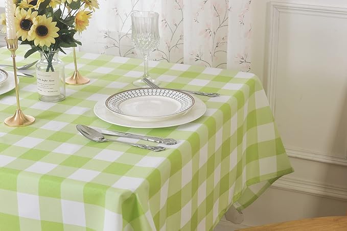 Cupuamon 2 Pack Waterproof Polyester Fabic Square Checkered Tablecloth，54x54 Outdoor Table Cloth，Oil Stain Prevention Table Cloth for Pinics and Parties（Emerald and White）