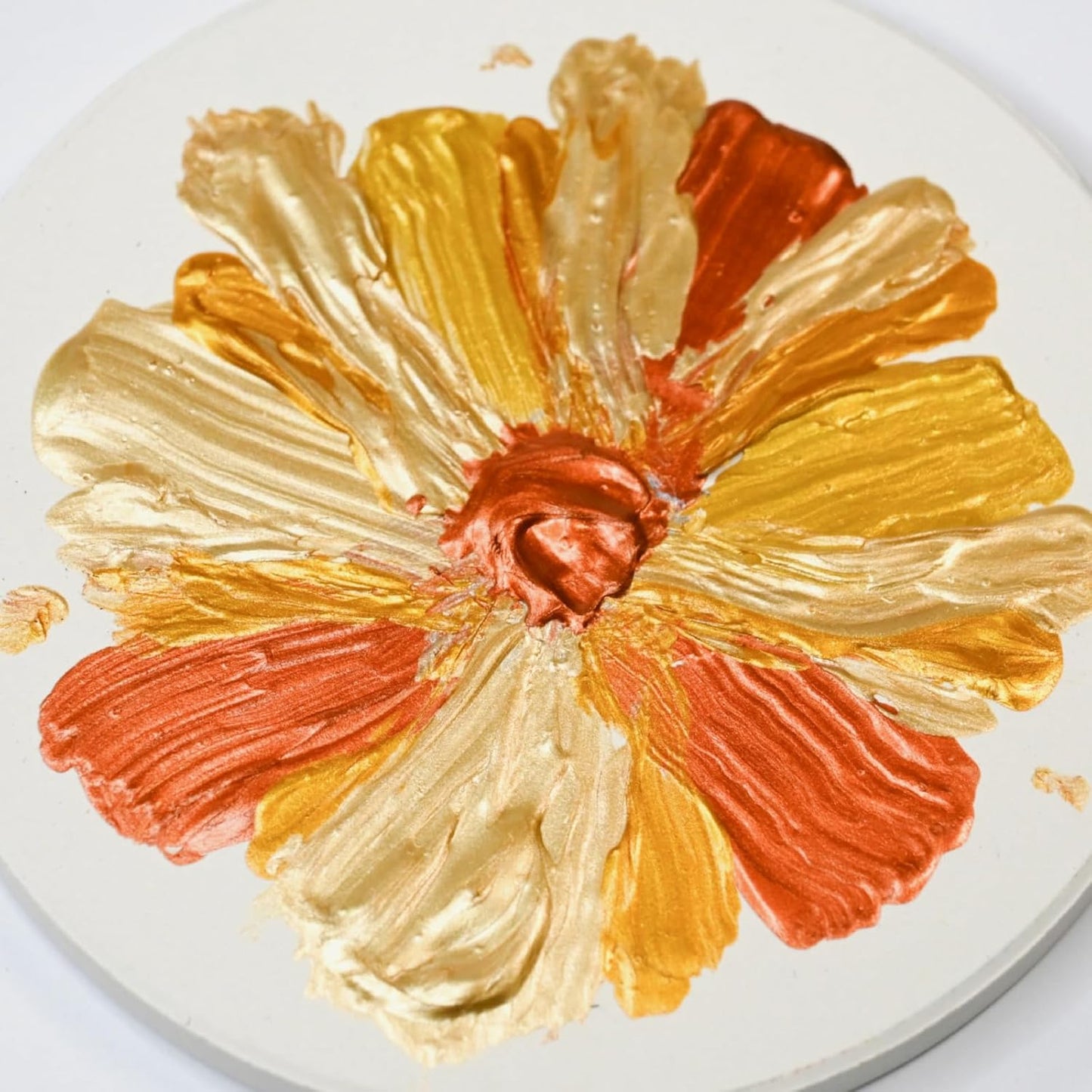 Shimmer Metallic Acrylic Paint Metallic Chalk Paste 1.7oz/50ml, Ideal for Wood/T-Shirts/Glass/Stone, DIY Crafts Projects Glitter Pearlescent Golden Pigment Suitable for Beginners Artists (Bronze)