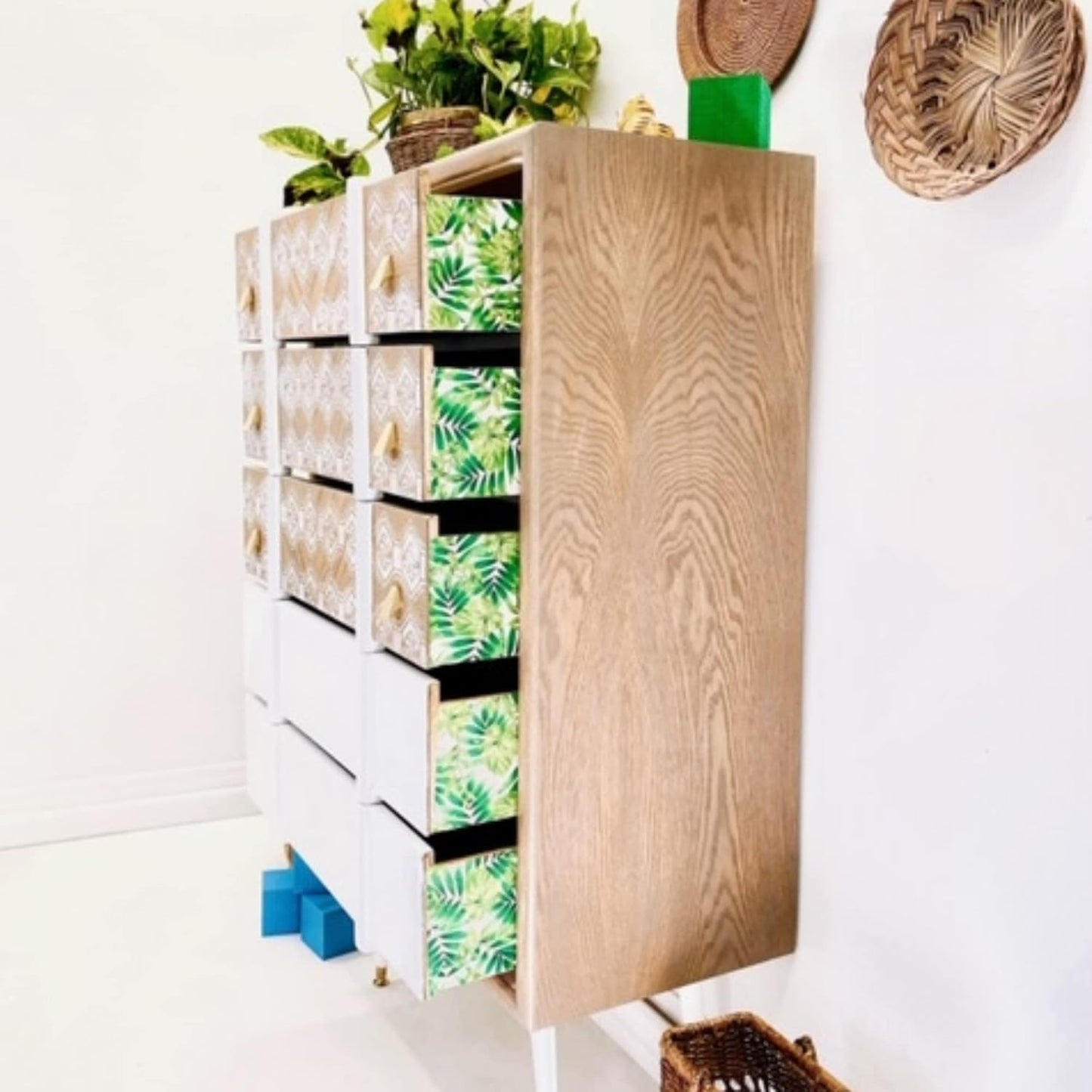 Dixie Belle Paint Company Chalk Finish Furniture Paint - Cotton (32oz) - Matte Pure White Chic Chalk Mineral DIY Furniture Paint