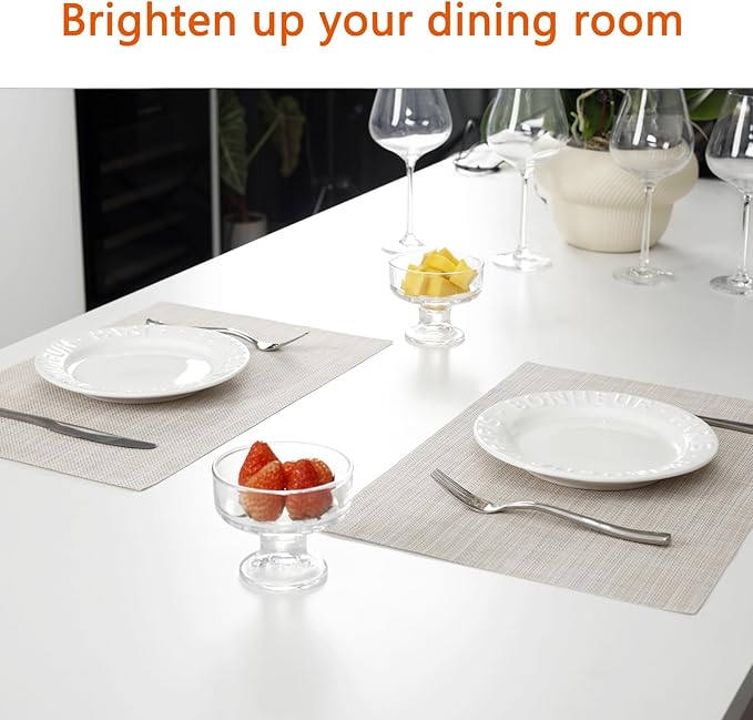 Placemats Set of 6 Washable&Wipeable Place mats for Dining Table Kitchen Indoor Outdoor Table Mats Heat Resistant Non Slip Woven Vinyl Table Placemats (Beige，6PCS)