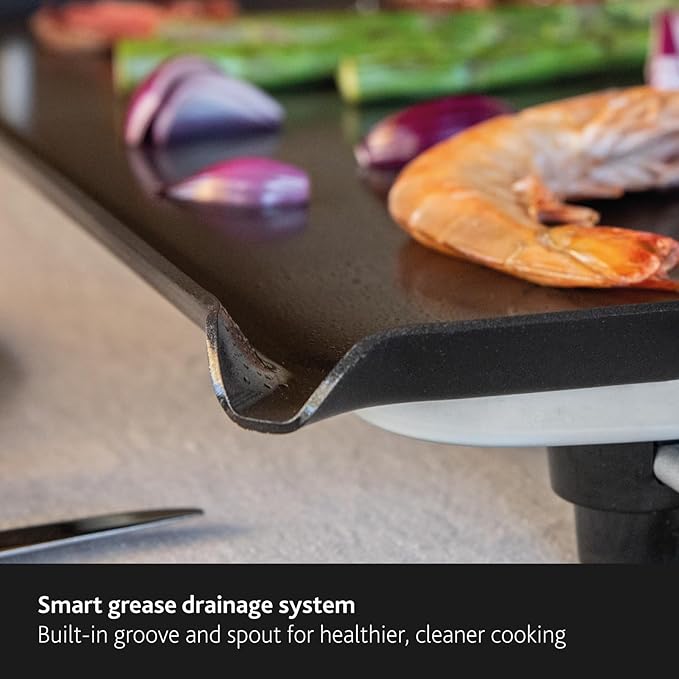 BOSKA Electric Griddle Pro – Tabletop griddle - Electric grill with PFAS-Free Ceramic Nonstick Surface – Adjustable Heat up to 420°F -Oak Wood Handles
