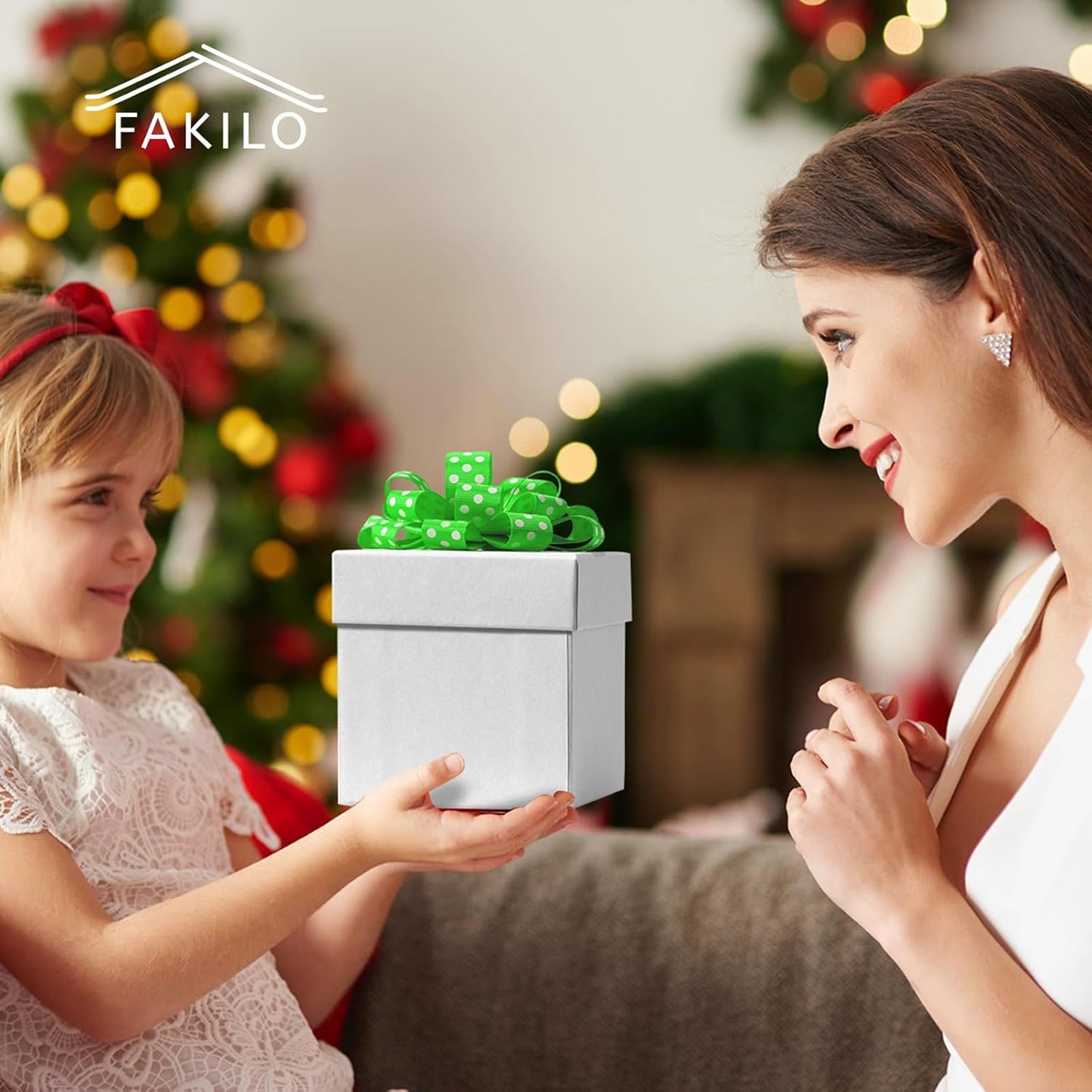 Polka Dot Grosgrain Ribbon 5/8 Inch, 25 Yards Spool Green and White Polka Dot Ribbon for Christmas Gift Wrapping DIY Crafts Hair Bows Wedding Party Decor Sewing and Home Decoration