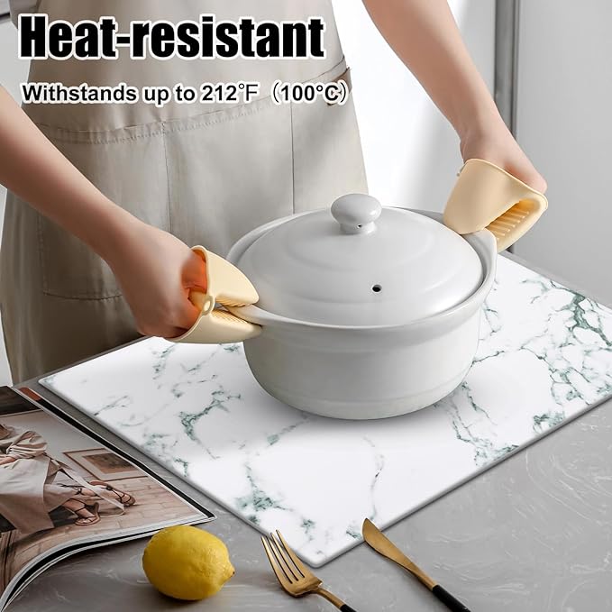 Homaxy Faux Leather Heat Resistant Placemats for Dining Table Set of 8, Waterproof Wipeable Washable PU Table Mats, Easy to Clean Anti-Slip Place Mats, 11.8" x 17", Marble