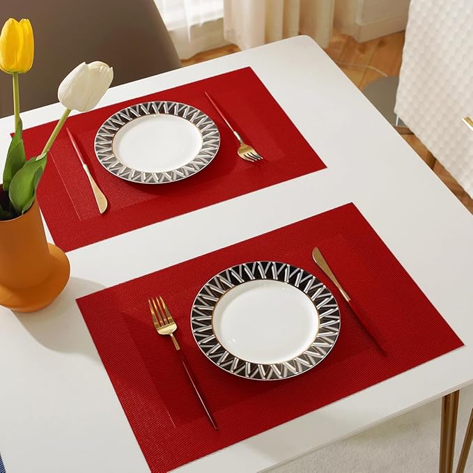 Vinyl Placemats Heat-Resistant Table Mats Washable Easy Clean Plastic Placemats for Dining Table Set of 4(Red)