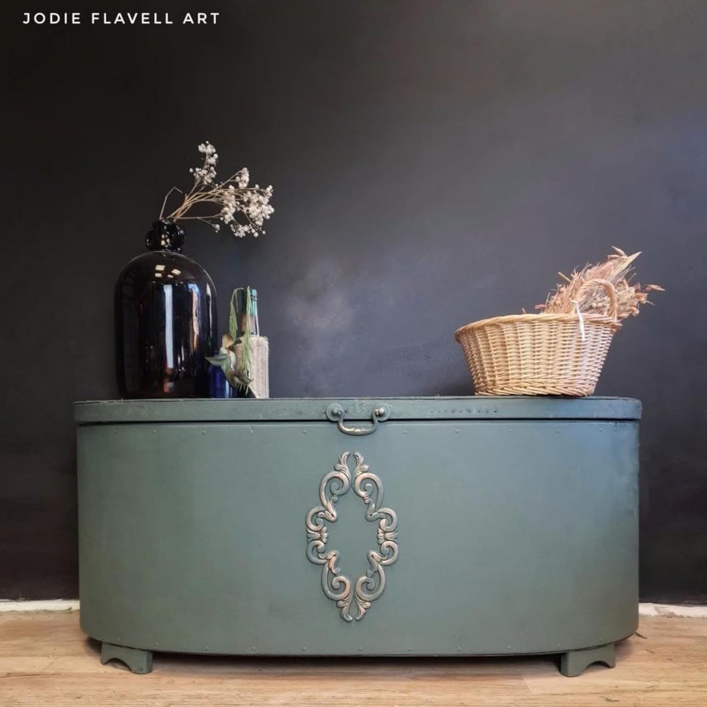 Dixie Belle Paint Company Chalk Finish Furniture Paint – Briar Patch (16oz) – Matte Chic Chalk Mineral DIY Furniture Paint