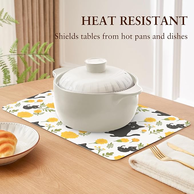 QIYI Placemats Set of 6, 12x18 Inch Faux Leather Place Mats for Kitchen Dinning, Heat Resistant Anti Slip Flower Table Mats, Waterproof Wipeable Washable Placemat Party Table Décor, Cute Black Kittens