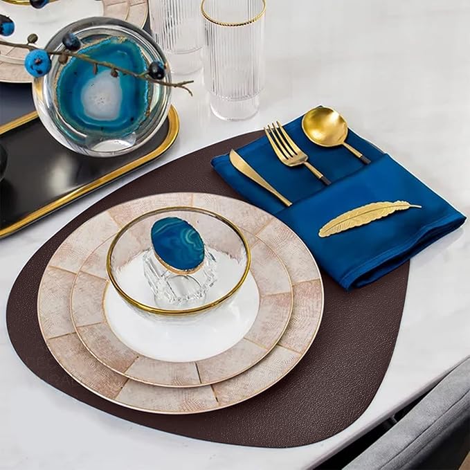 Herda Brown Placemats Set of 6 Round Faux Leather Non-Slip Place Mats Wipeable Washable Placemats Heat Resist Placemats for Round Table for Kitchen Dining Patio Easy to Clean