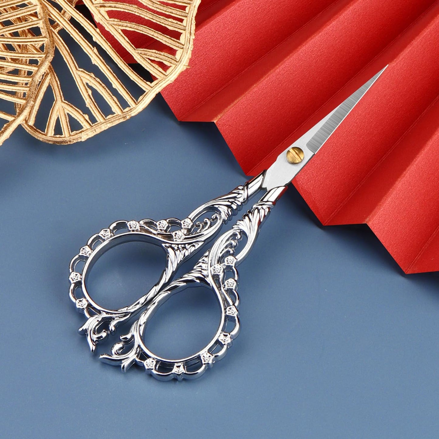 Small Scissors Vintage European Style Scissors Stainless Steel for Cross Stitch Cutting Embroidery Sewing Handcraft Craft Art Work DIY Tool, Silver