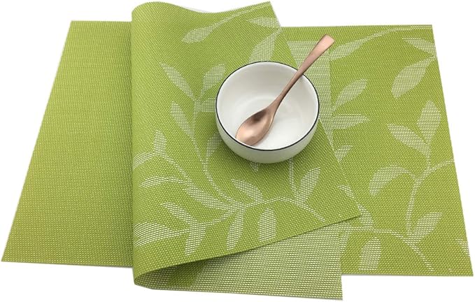 Gugrida Place Mats PVC Set of 6, Table Placemats Set of 6 PVC Woven Vinyl Place Mats Table Mats Natural Color (6 pcs, Green Leaves)