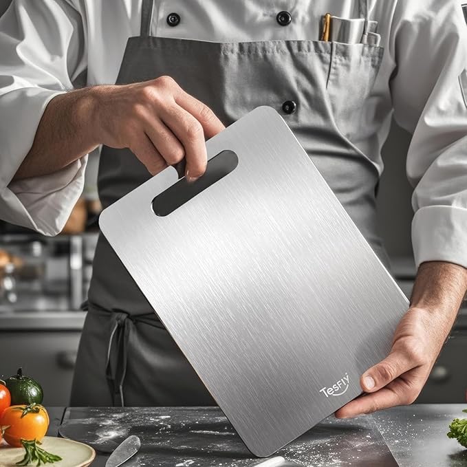 2 Pack Titanium Cutting Board-100% Pure Titanium Cutting Boards For Kitche,Easy to clean, Double-sided food-grade Cutting Board For Meats, Fruits And Vegetables (M & L)