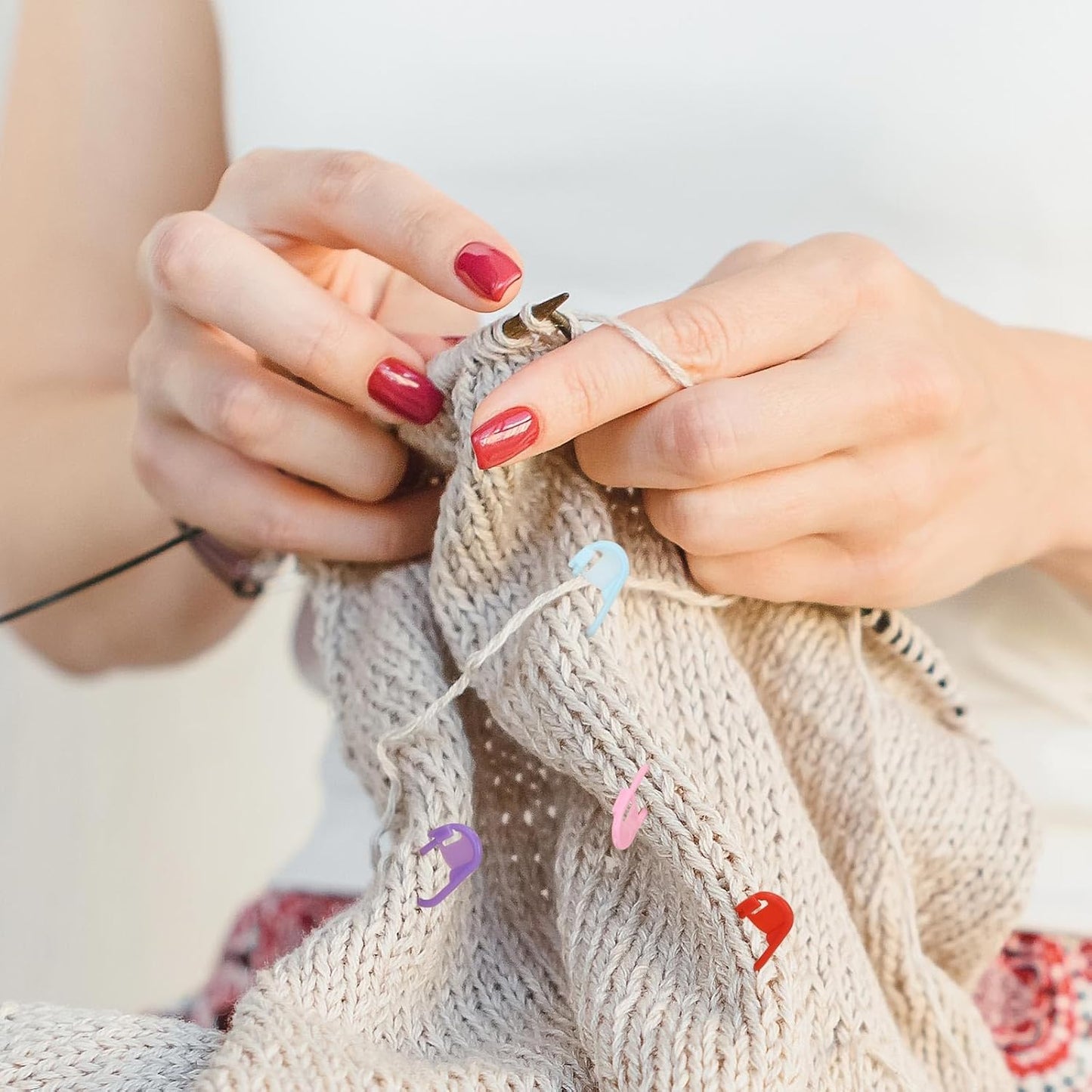 600Pcs Stitch Markers for Crocheting,15 Colors Crochet Stitch Markers for Knitting and Crafting