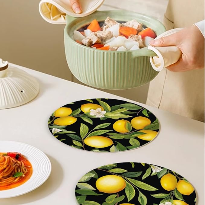Faux Leather Ding Table Placemats Set of 4,Lemon Tree with Leaves Round Placemat Easy to Clean Heat-Resistant Waterproof Non-Slip Place Mats Indoor and Outdoor Scenes,13inch