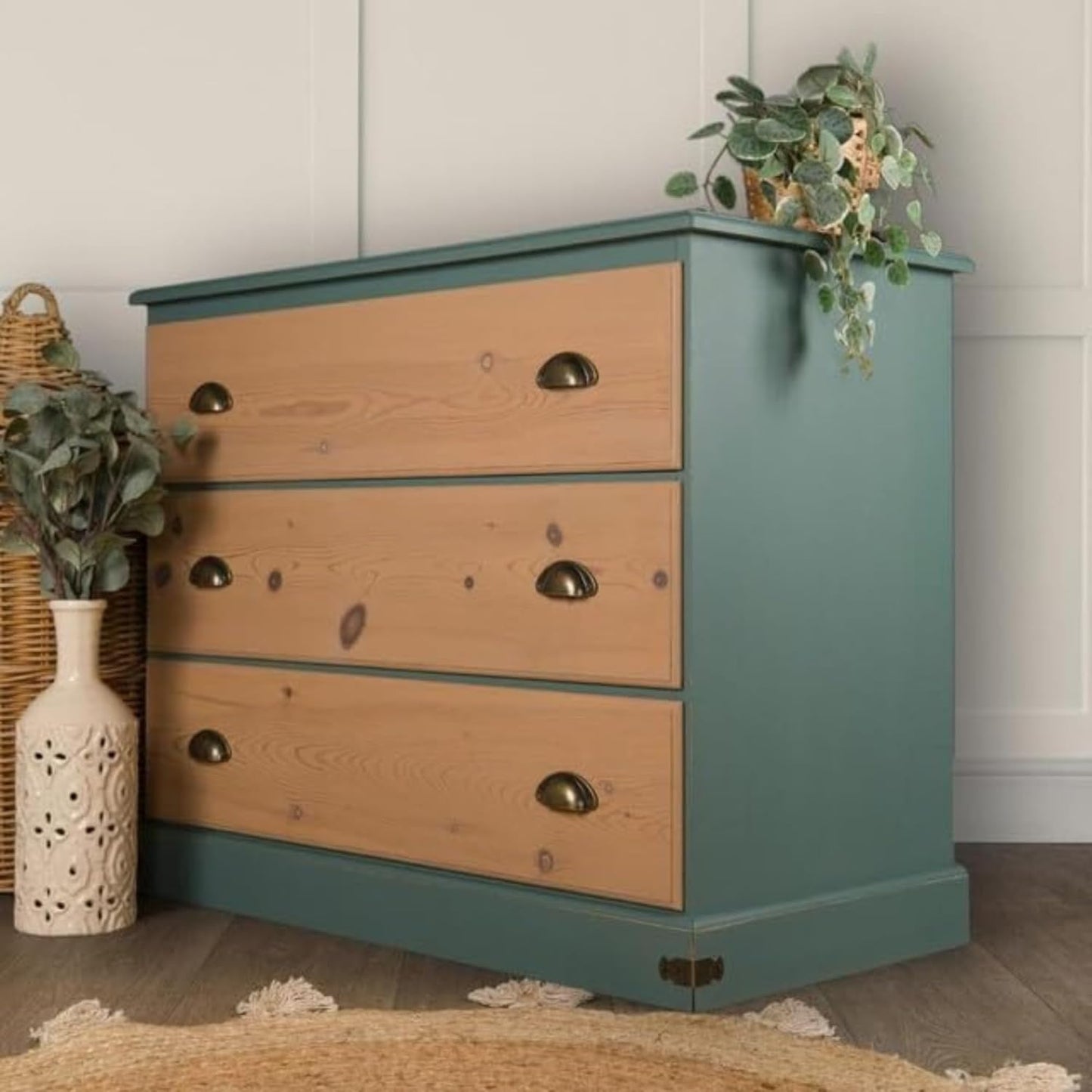 Dixie Belle Paint Company Chalk Finish Furniture Paint – Blue Grass (32oz) – Matte Chic Chalk Mineral DIY Furniture Paint