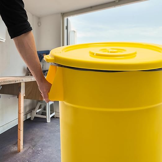 PRO&Family Commercial Round Trash Can with Lid and Dolly Rolling Waste Container, Ingredient Bin, Heavy-Duty Plastic, Anti-Static, Kitchen, Office, Outdoor Use (Yellow, 44 Gallon)