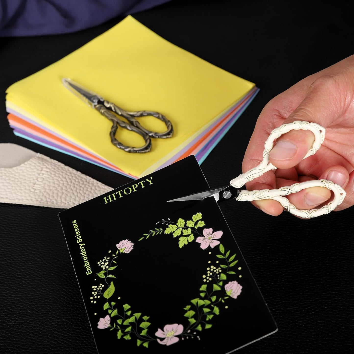 Vintage Small Embroidery Scissors with Cover Detail Shears Mini Scissor for Needlework Threading Sewing Craft DIY Tools Home Travel Use