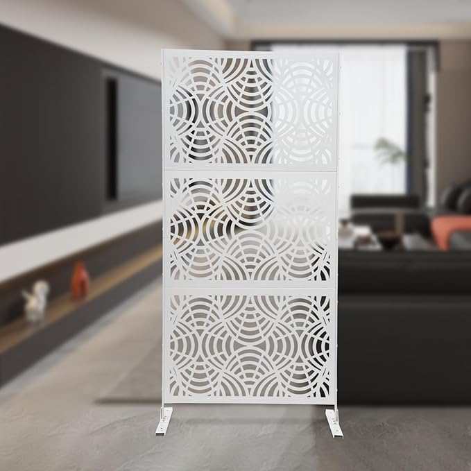 Metal Outdoor Privacy Screen with Stand,Freestanding Privacy Screen & Panels, Decorative Outdoor Divider with Stand Panels for Deck Patio Balcony (35.43 * 74.8in White)