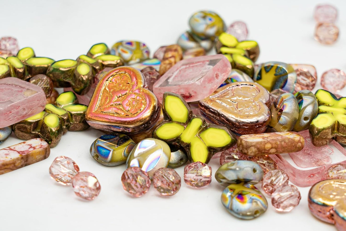 2.1oz (60g) of Focal Glass Bead Mix with Table-Cut Flower and Butterfly Beads, PG Pale Green Pink
