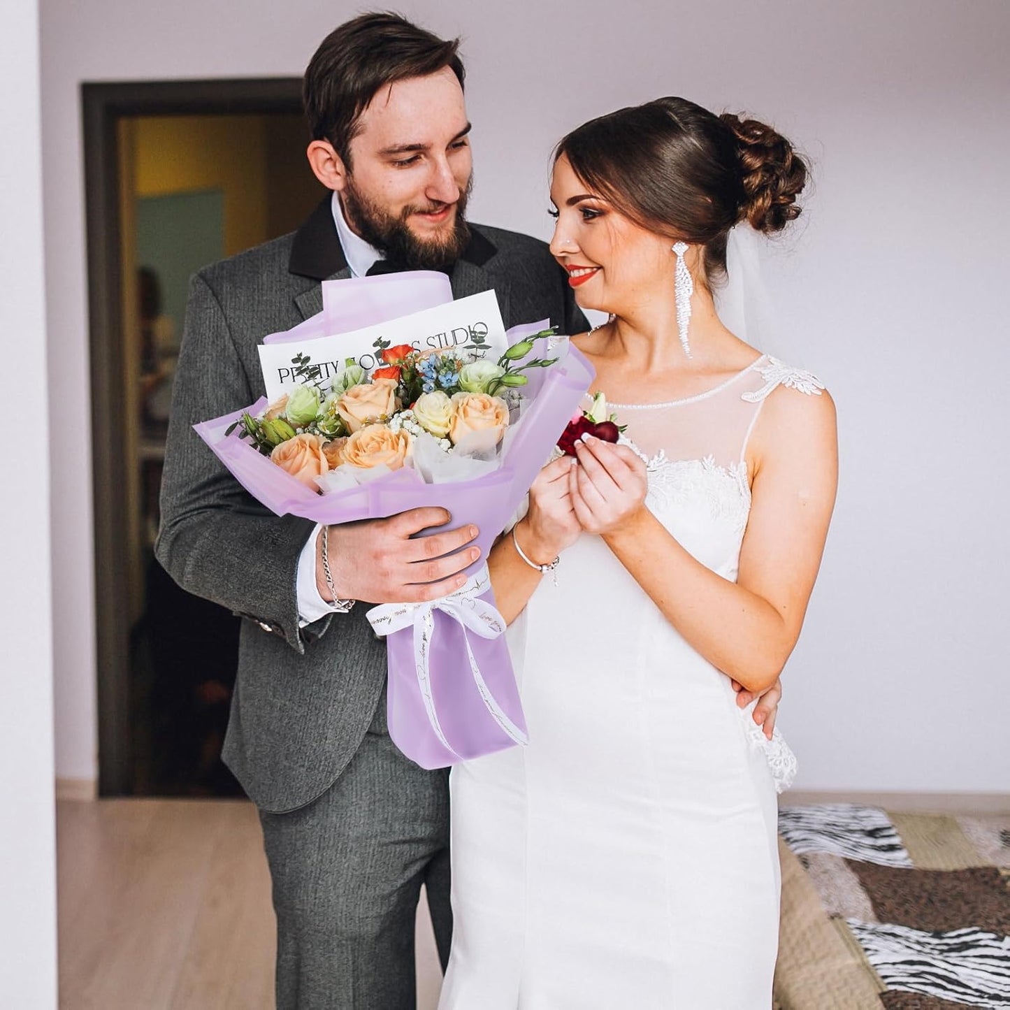 FUHITIM 20 Sheets Flower Wrapping Paper - Waterproof Floral Bouquet Packaging Paper for DIY Crafts，Florist Supplies Packaging Paper for Wedding Birthday Gift (Translucent Lilac Purple)